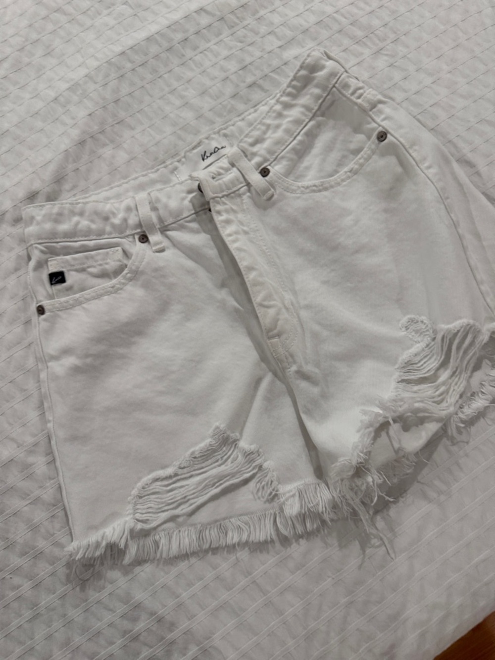 KanCan White Distressed Fringe Hem Jean Shorts